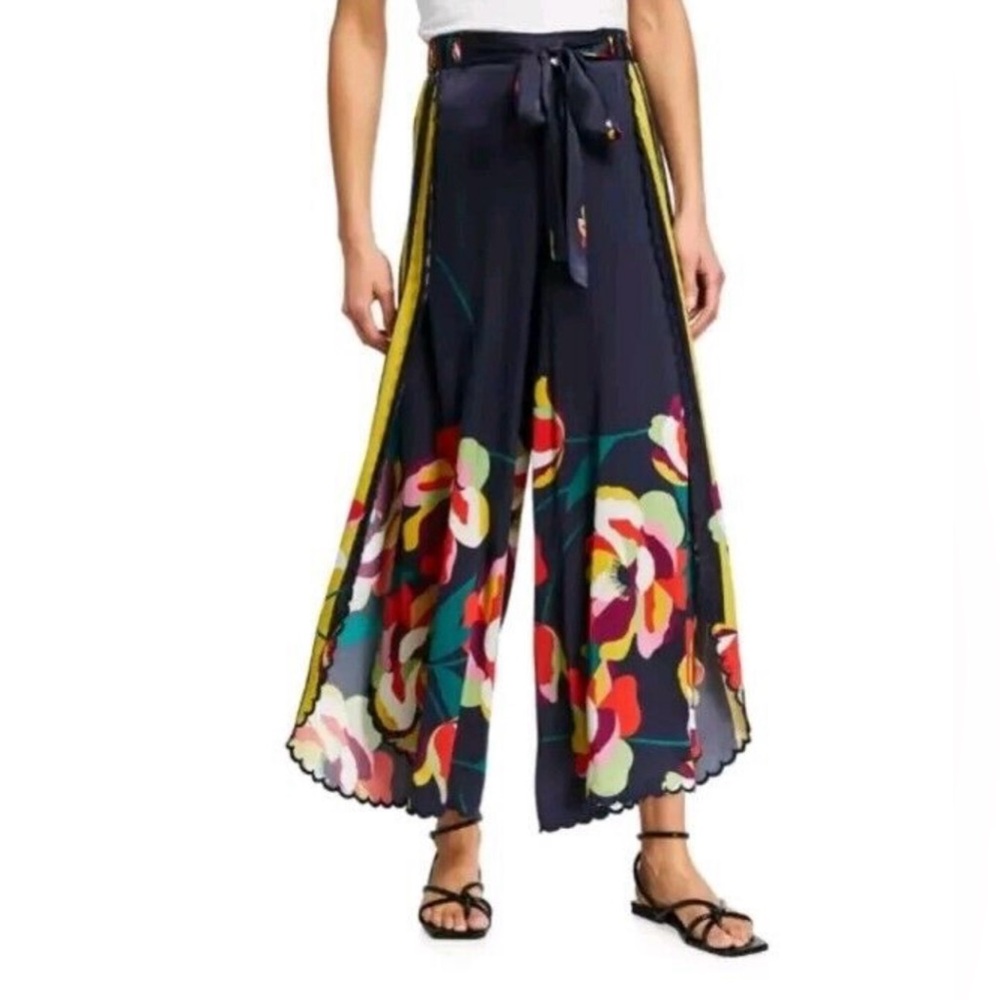 🌺 Johnny Was 🌺 Size M. Floral Navy Blue Pant - Picture 4 of 8